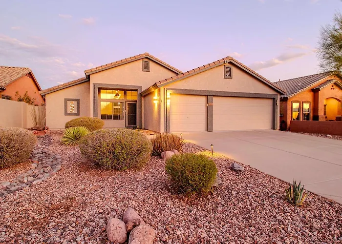 Holiday home Near Superstition Hiking! W/ Pool *